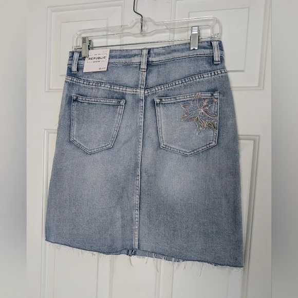 For The Republic Embroidered Denim Skirt - Picture 2 of 7